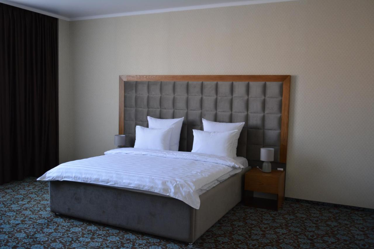 Гостиничный Комплекс Коктобе Aktobe Exterior foto